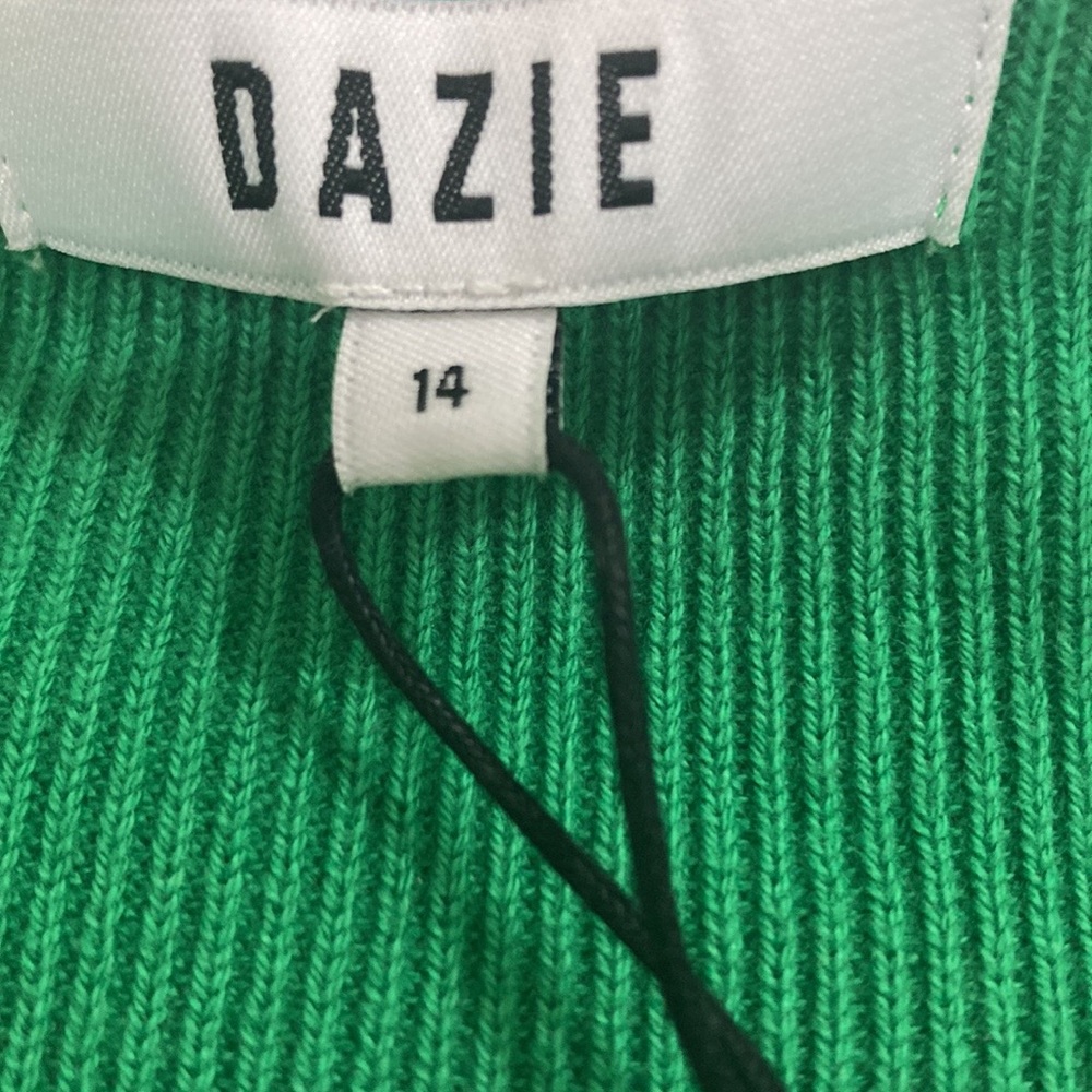 First move knit mini dress || Iconic || DAZIE - Picture 6 of 7